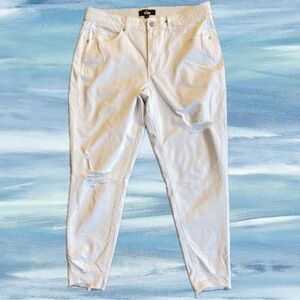 LuLaRoe White Distressed Jeans - Like New